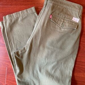 Levi's Men's Khaki Chinos